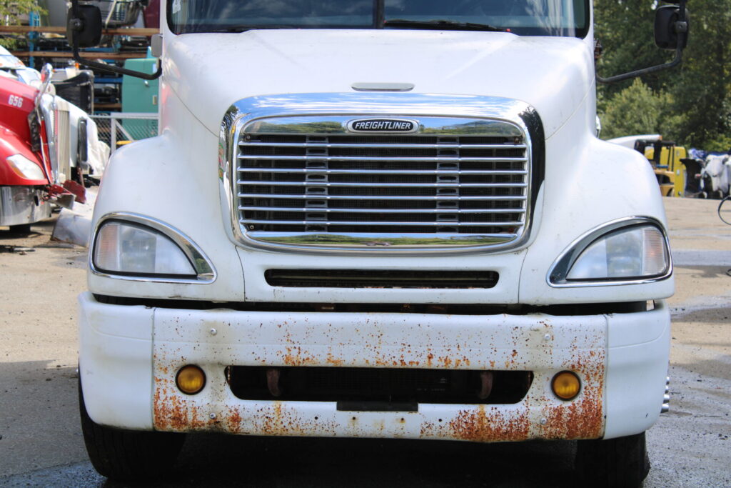2004 Freightliner Columbia